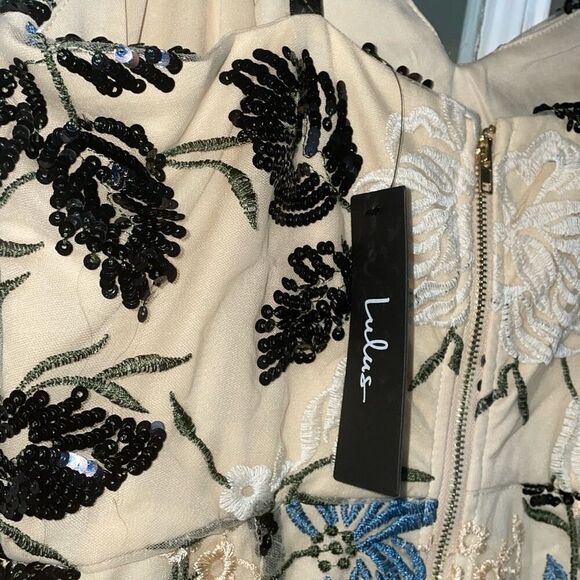 Lulus Show Stopper Cream Embroidered Sequin Bodycon Midi Dress size medium - Picture 13 of 16
